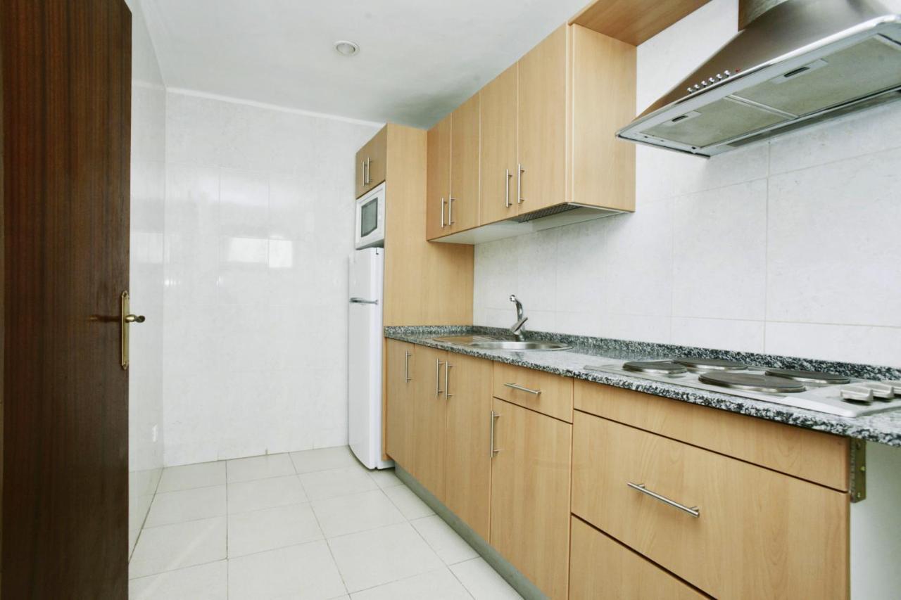 Apartamentos Bahia Dorada Y Iris Salou Bagian luar foto
