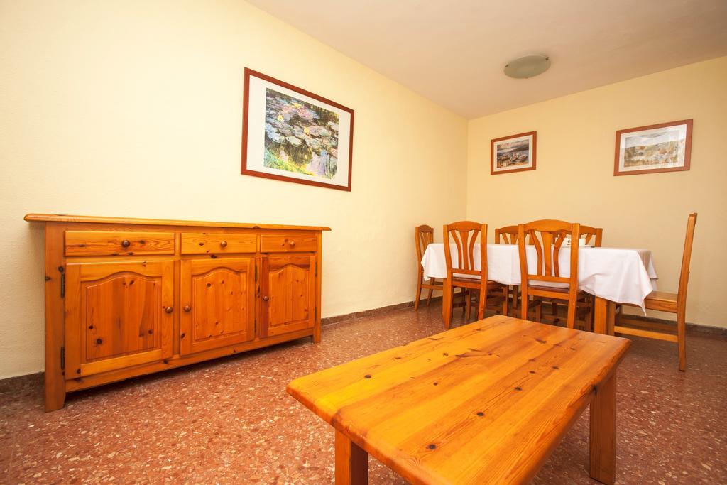 Apartamentos Bahia Dorada Y Iris Salou Bagian luar foto