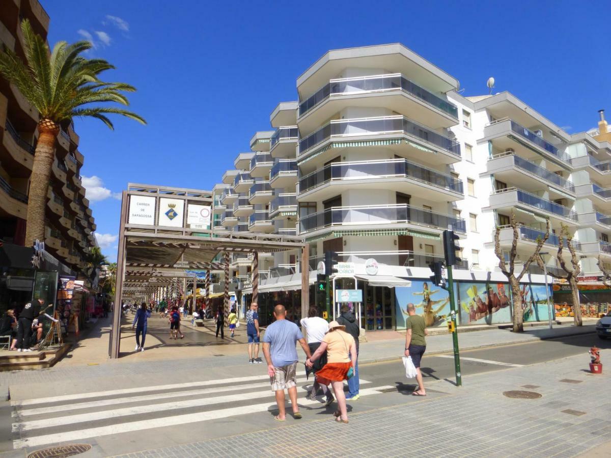 Apartamentos Bahia Dorada Y Iris Salou Bagian luar foto